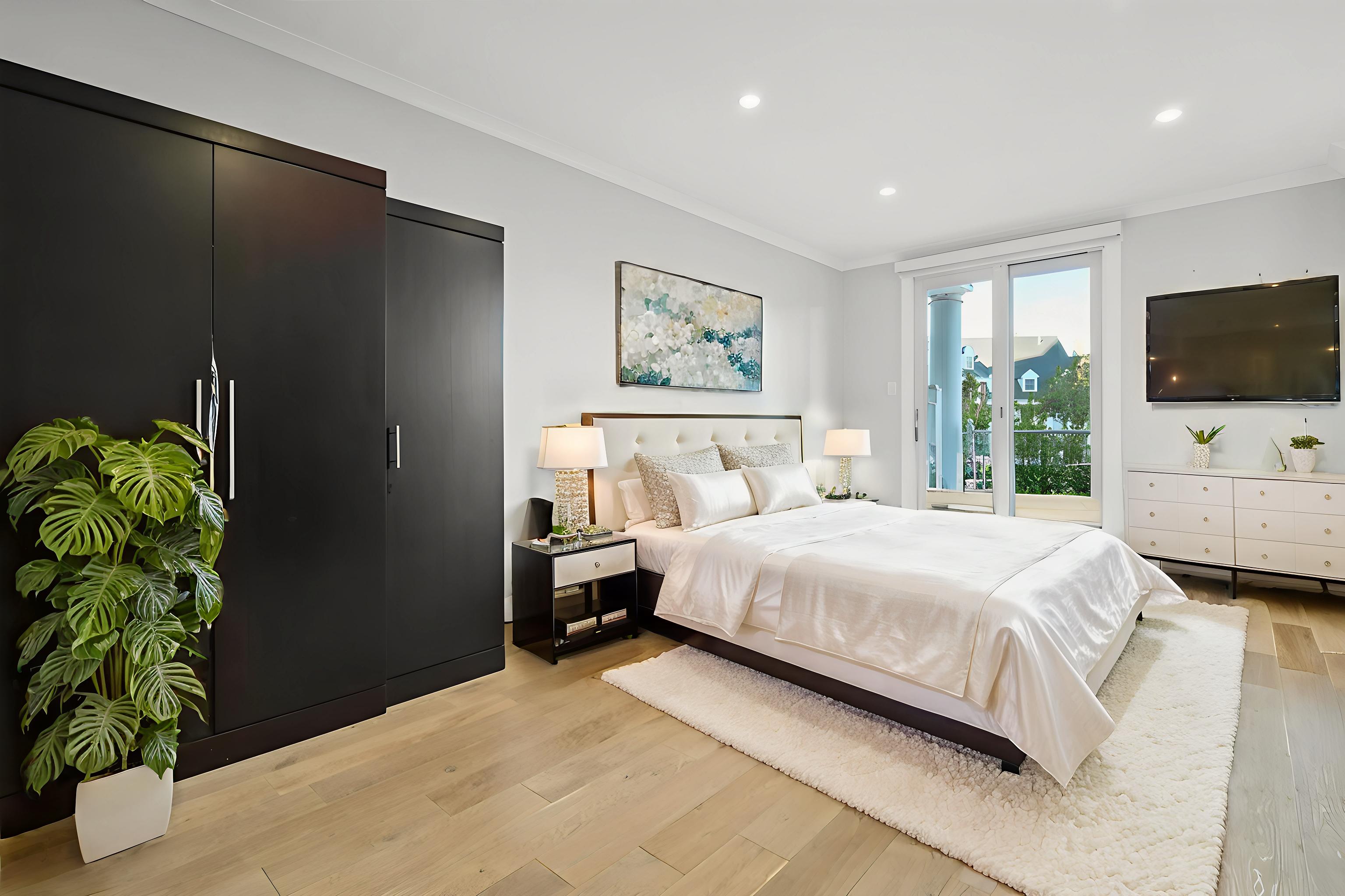 204 Shearwater Court West, Unit 12 